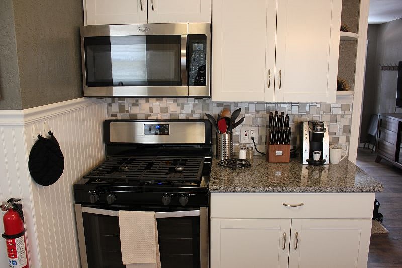 Furnished Finder property 494315_2 photo 16