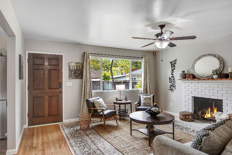 Furnished Finder property 494334_1 photo 3