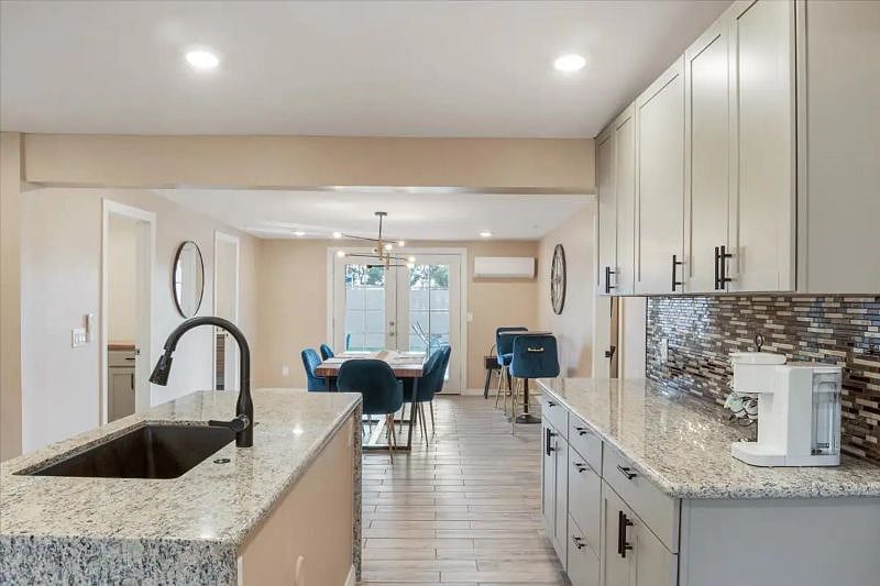 Furnished Finder property 494373_1 photo 8