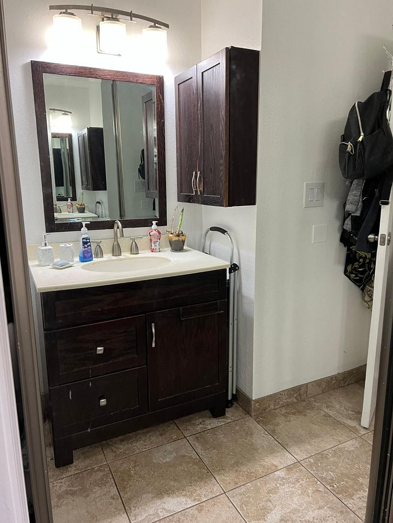 Furnished Finder property 494502_1 photo 8