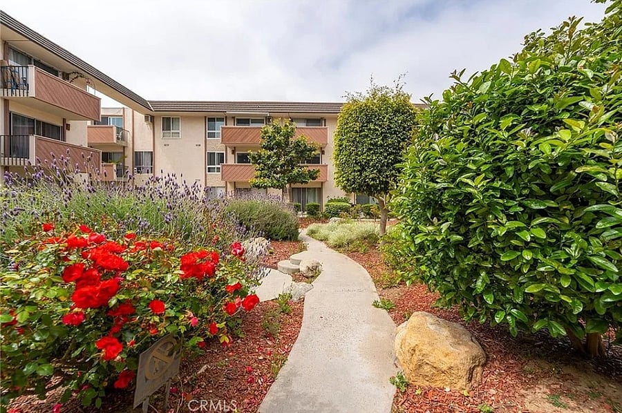 Furnished Finder property 494502_1 photo 16