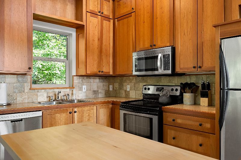 Furnished Finder property 494516_1 photo 6