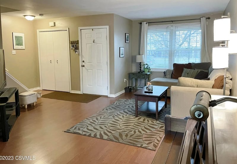 Furnished Finder property 494592_1 photo 2