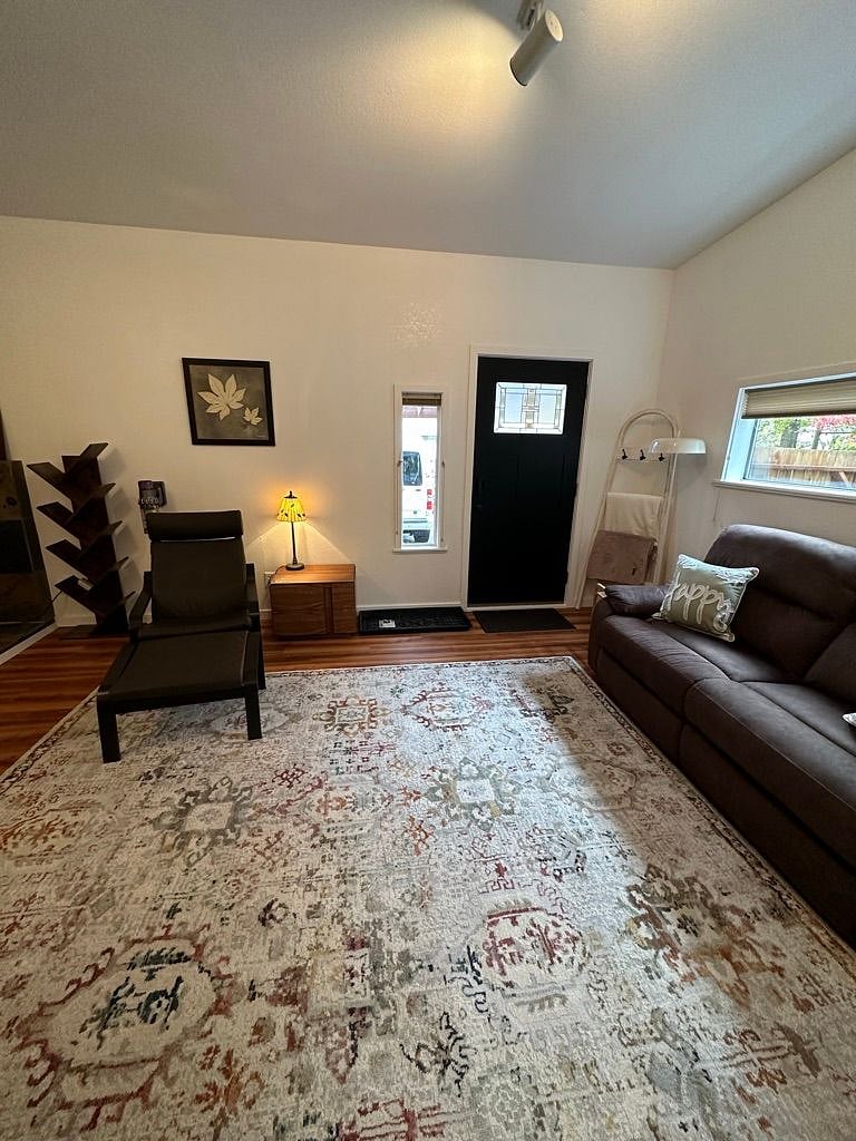 Furnished Finder property 494736_1 photo 9