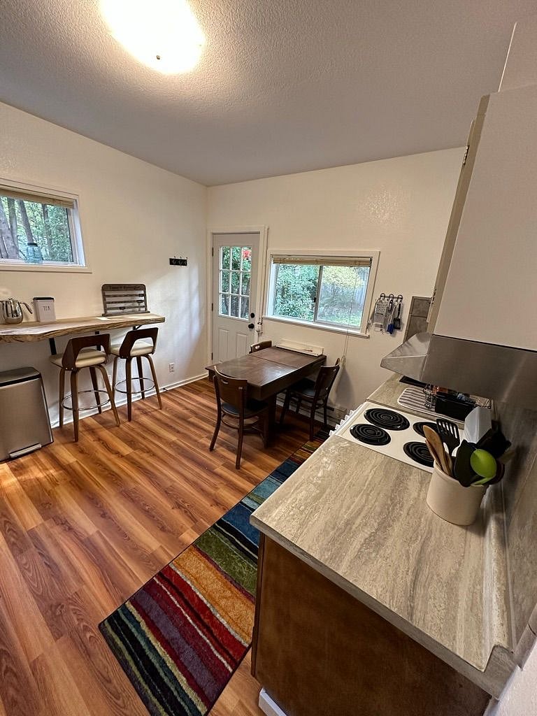 Furnished Finder property 494736_1 photo 12
