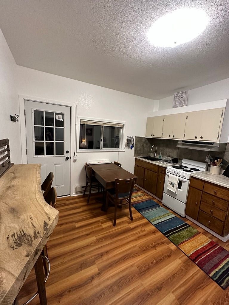 Furnished Finder property 494736_1 photo 18