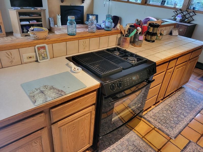 Furnished Finder property 494736_2 photo 10