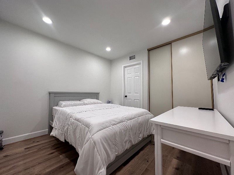 Furnished Finder property 494746_1 photo 2