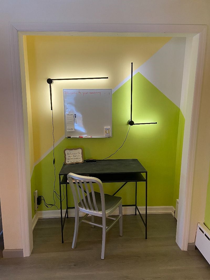 A place to play or work online