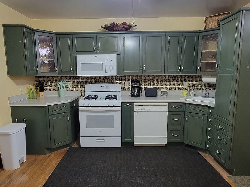 Furnished Finder property 495024_1 photo 6