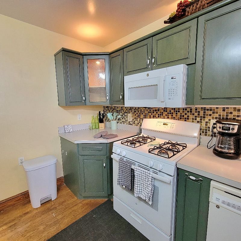 Furnished Finder property 495024_1 photo 8