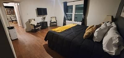 Large King bedroom