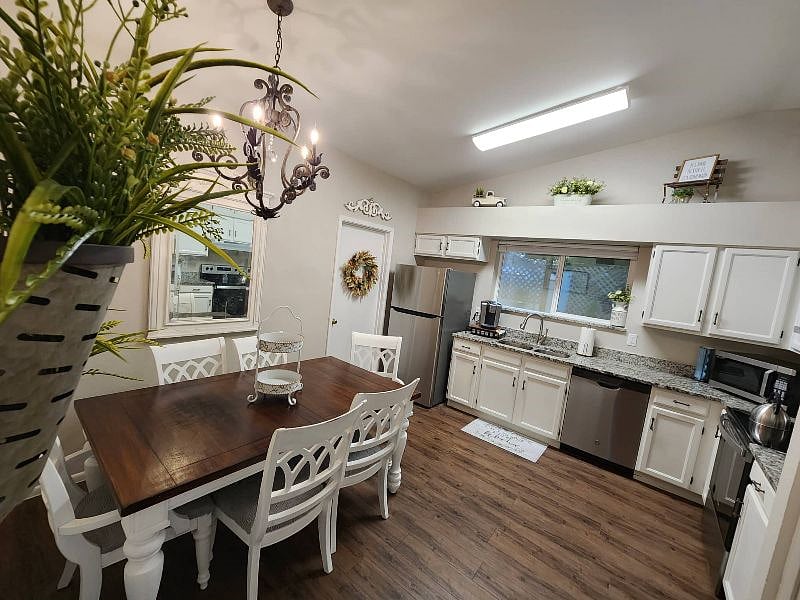 Furnished Finder property 495205_1 photo 8