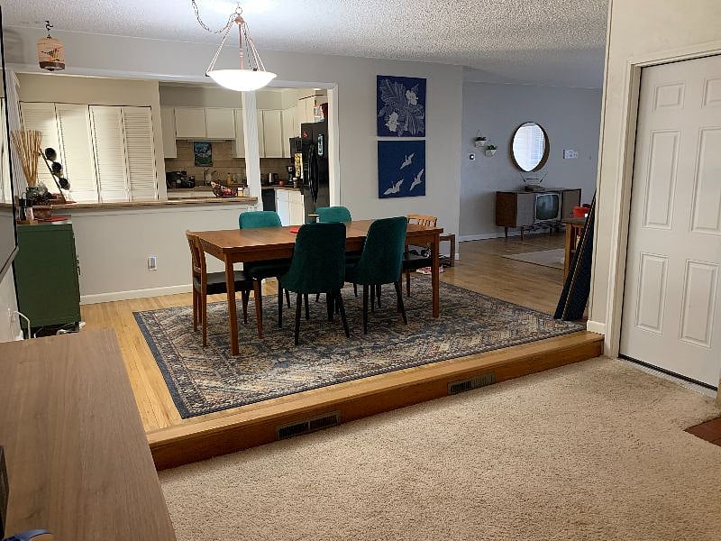 Dining Room looking into Kitchen