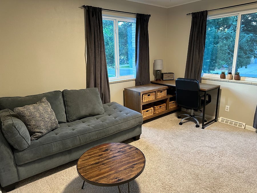 Office/ Den 2nd room for Two room suite
