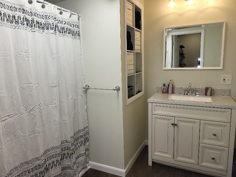 Crisp, Clean and bright full bath with tub to help soak away your tired muscles.