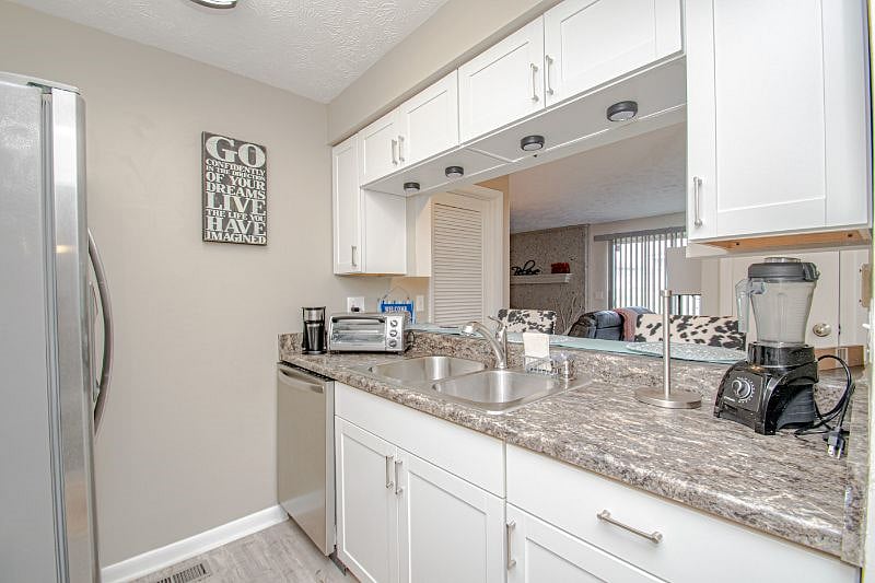Furnished Finder property 495297_1 photo 17