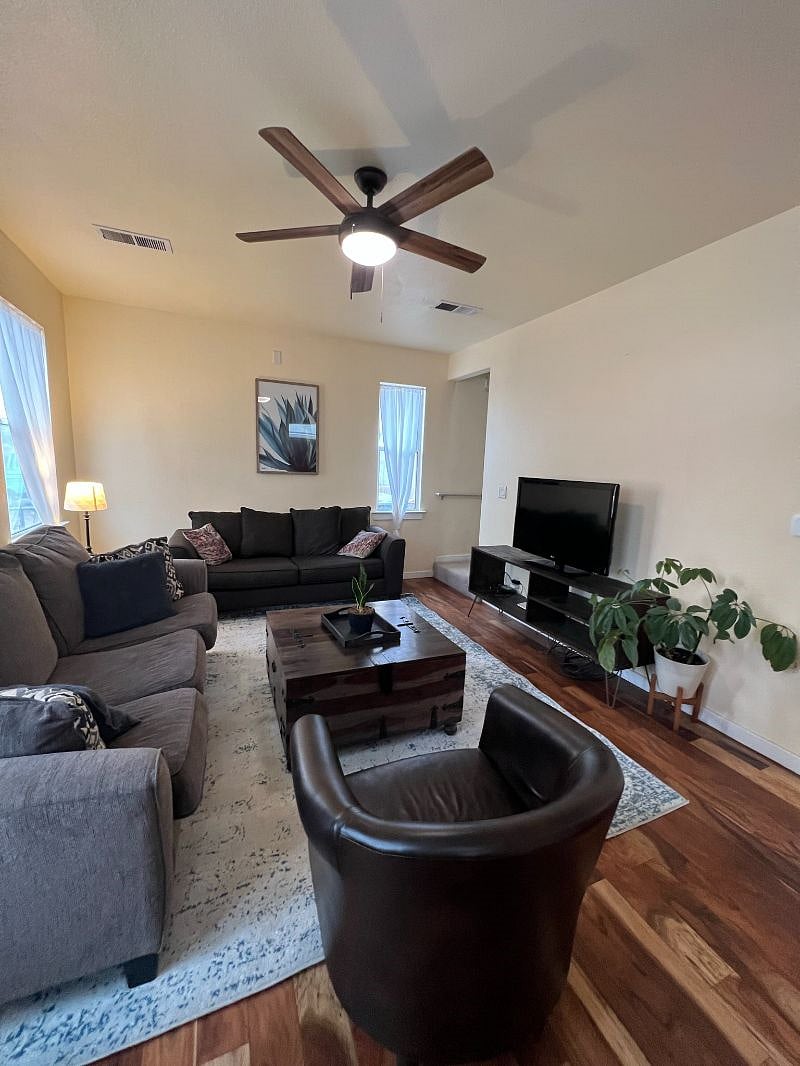 Furnished Finder property 495421_1 photo 9