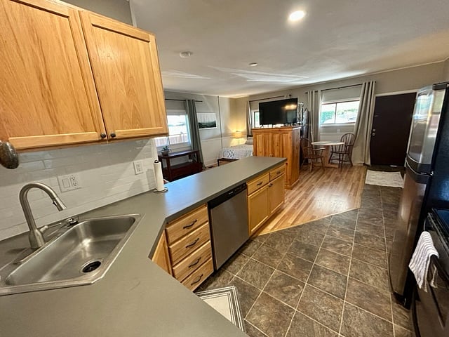 Furnished Finder property 495570_1 photo 3