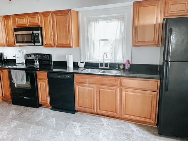 Kitchen: Fridge, Stove, Oven, Keurig