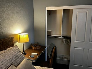 Bedroom Desk and Closet Built-Ins