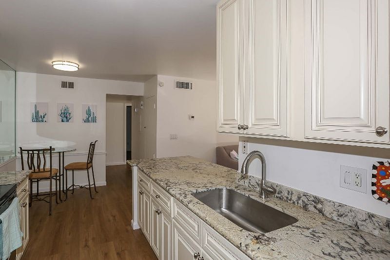 Furnished Finder property 495666_1 photo 10