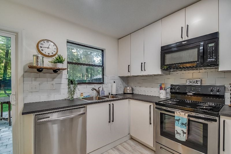 Furnished Finder property 495669_1 photo 12