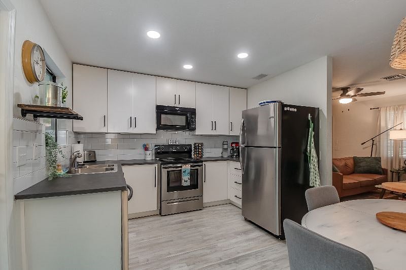 Furnished Finder property 495669_1 photo 17