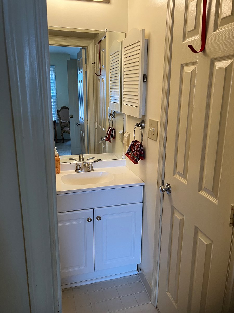 Tenant en-suite bathroom