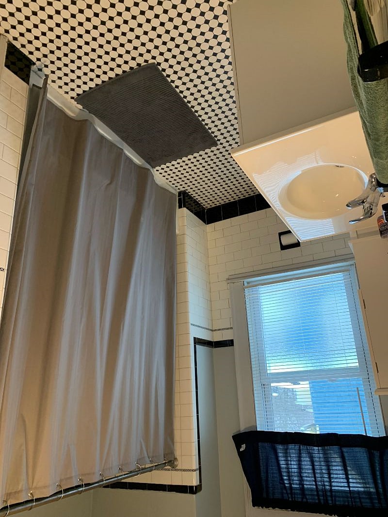 Second Floor Full Bath Room