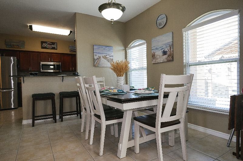 Furnished Finder property 495764_1 photo 3