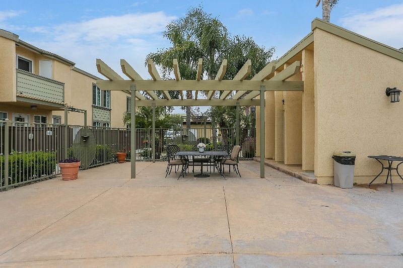 Furnished Finder property 495795_1 photo 22