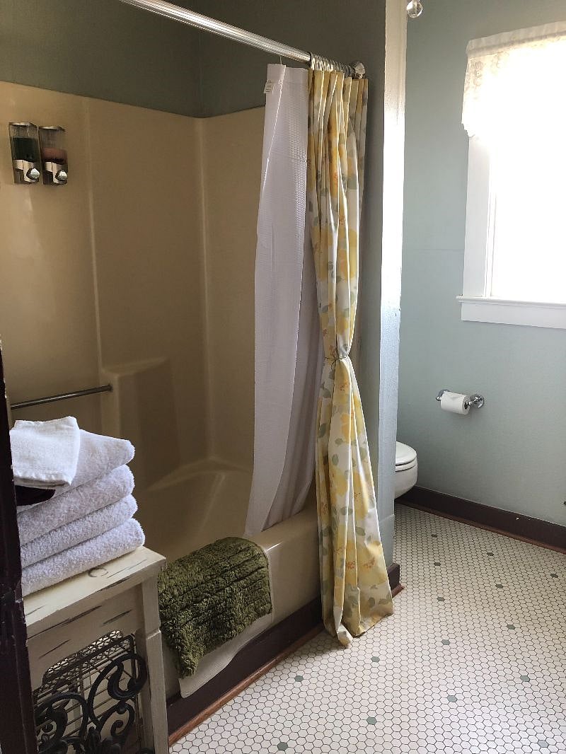Furnished Finder property 495962_1 photo 14