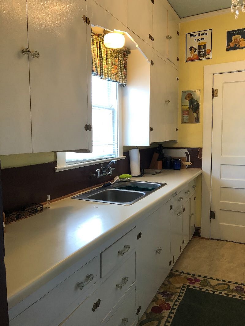Fully equipped kitchen includes gas range, full size fridge, coffee maker, microwave, dishes, silverware, glassware, pots/pans, baking/serving items, prep tools, mixer, food processor, some basic condiments.