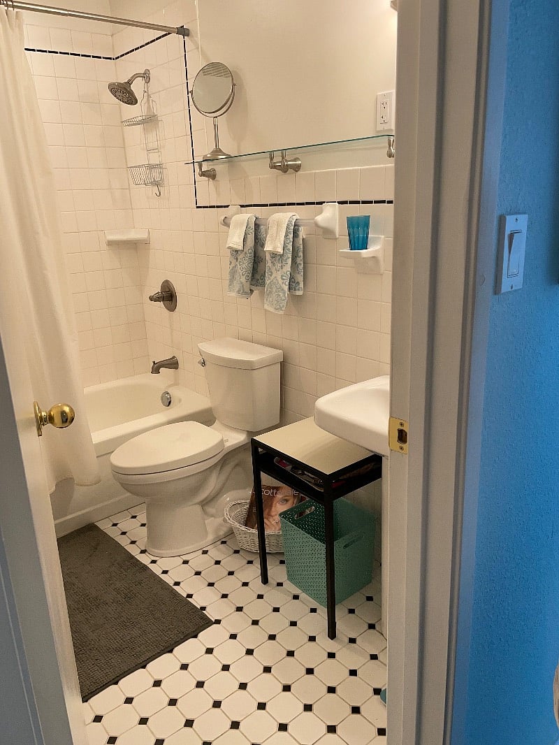 Upstairs bathroom