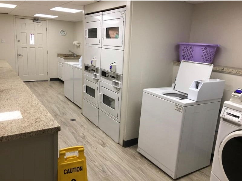 Common area laundry room