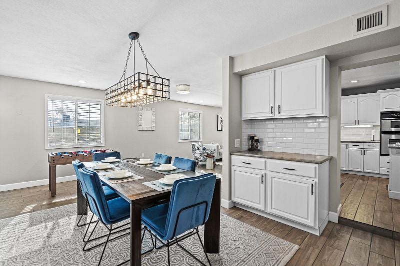 Furnished Finder property 496003_1 photo 3