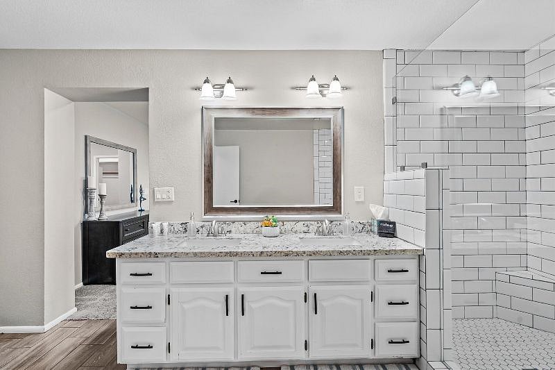 Furnished Finder property 496003_1 photo 17
