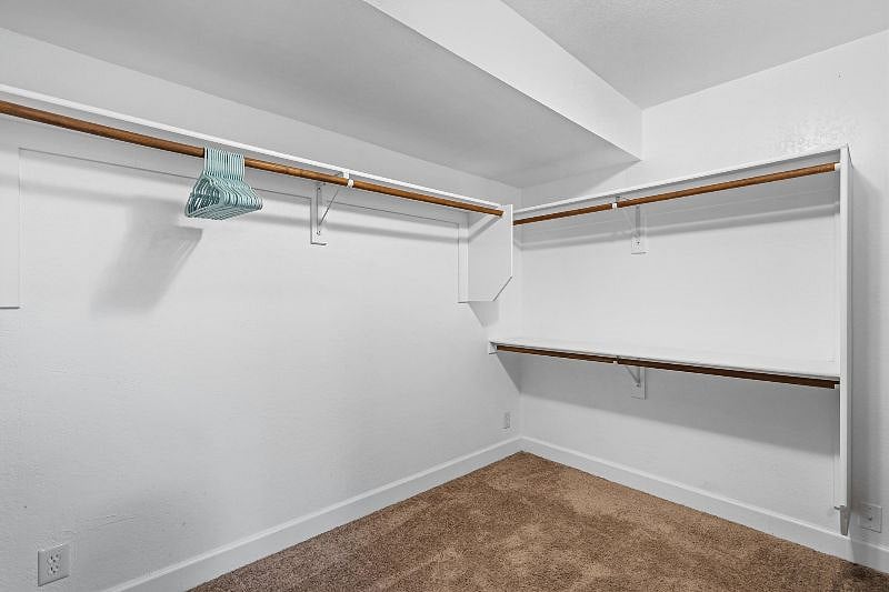 Furnished Finder property 496003_1 photo 16