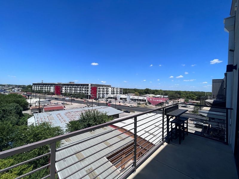 Furnished Finder property 496008_1 photo 17
