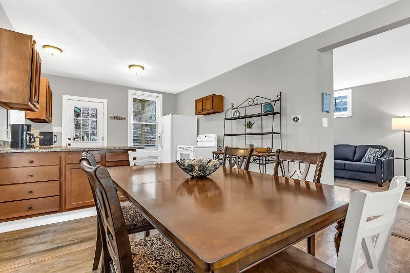 Furnished Finder property 496080_1 photo 8