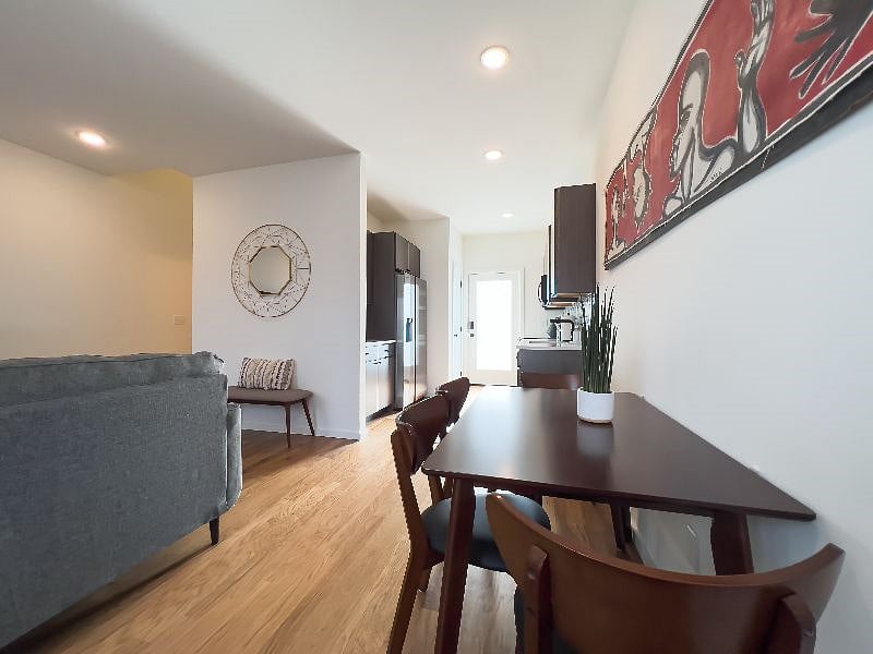 Furnished Finder property 496103_1 photo 11