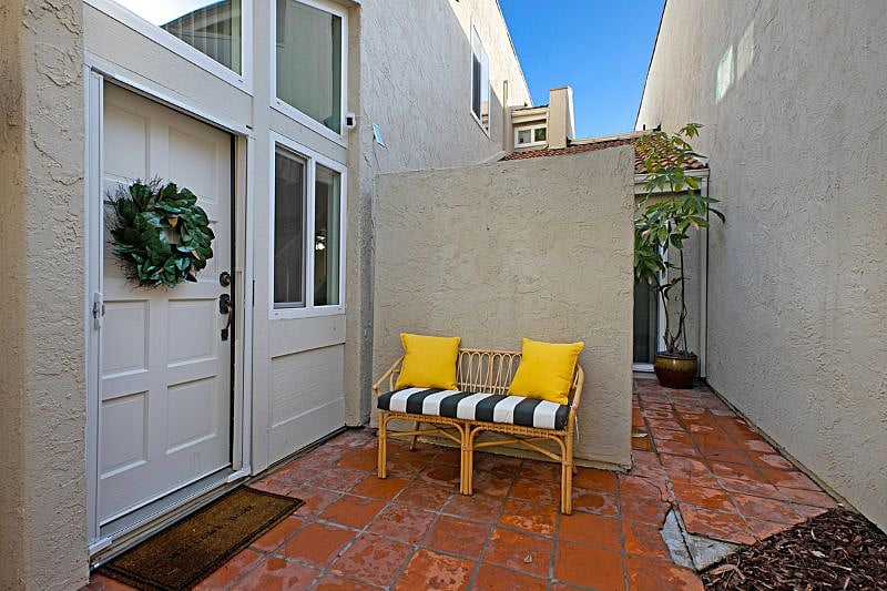 Furnished Finder property 496113_1 photo 3