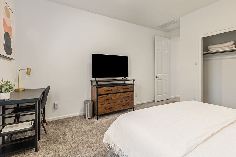 Furnished Finder property 496192_2 photo 14