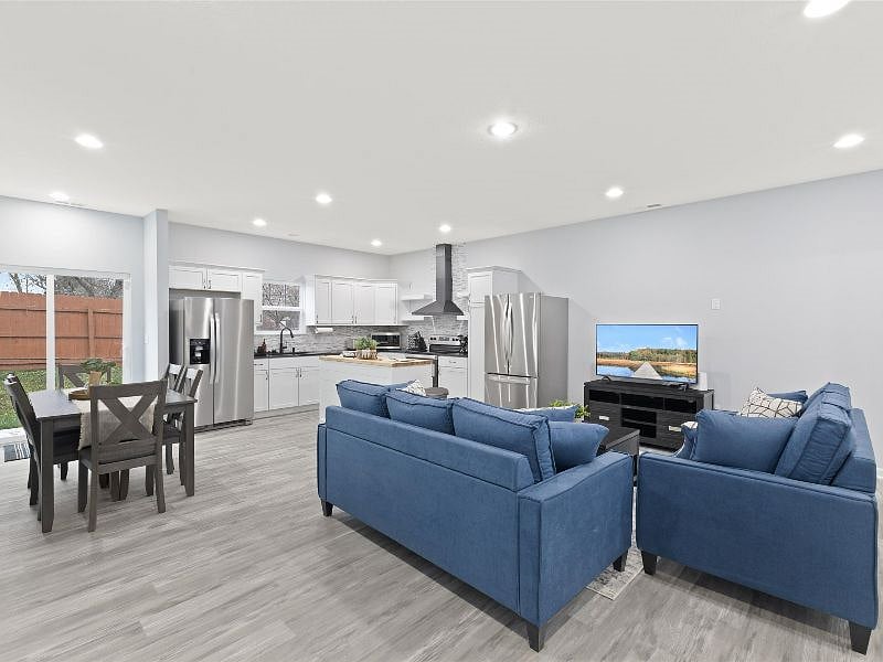 Furnished Finder property 496224_1 photo 5