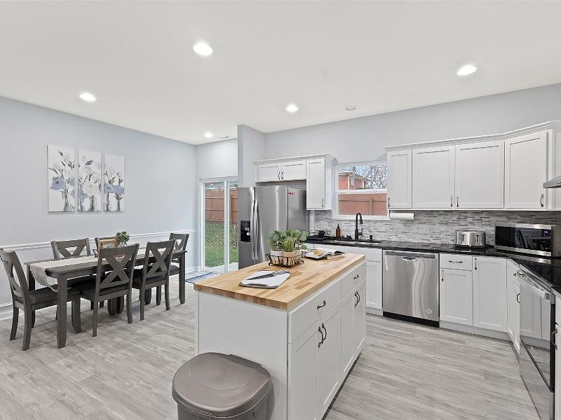 Furnished Finder property 496224_3 photo 8