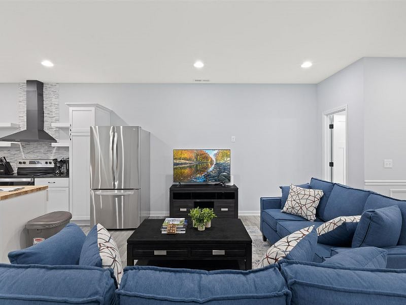 Furnished Finder property 496224_4 photo 4