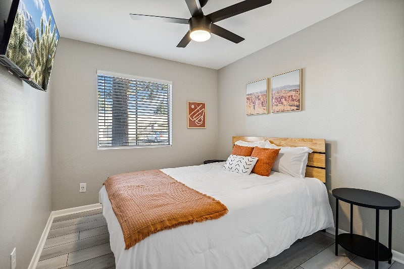 2nd bedroom with smart tv and free Youtube TV subscription.