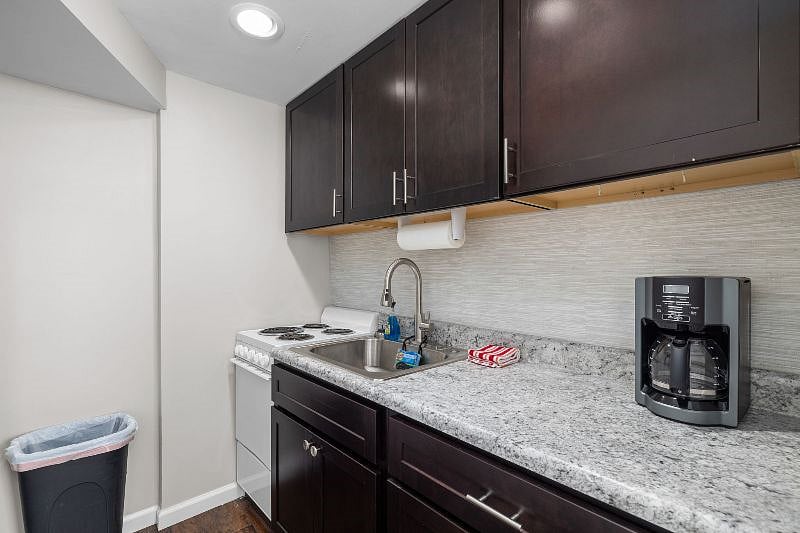 Furnished Finder property 496287_3 photo 8