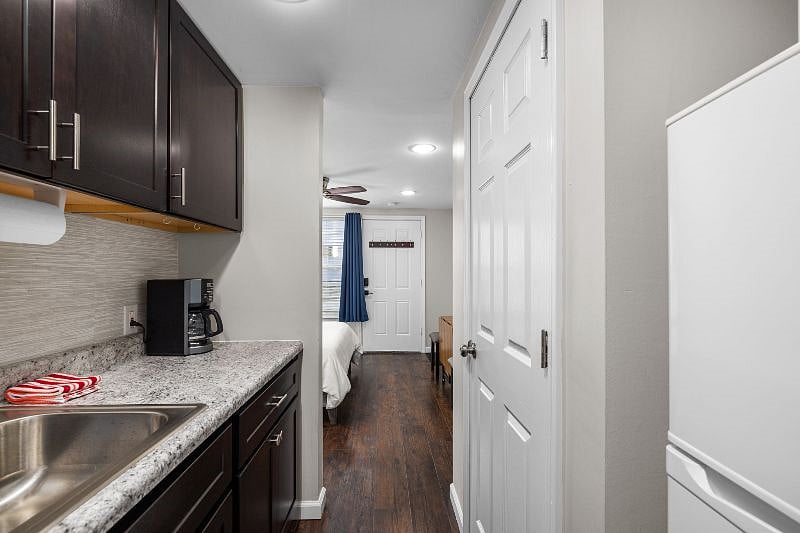 Furnished Finder property 496287_3 photo 10